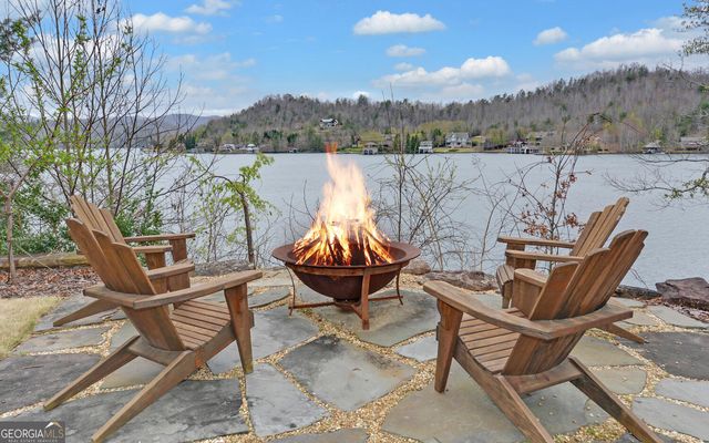 1810 Murray Cove Road, Tiger, GA 30576