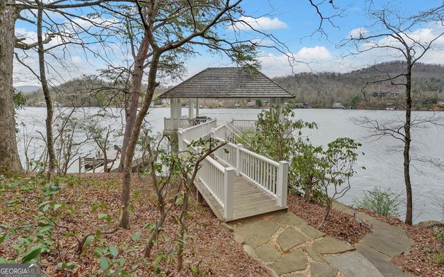 1810 Murray Cove Road, Tiger, GA 30576