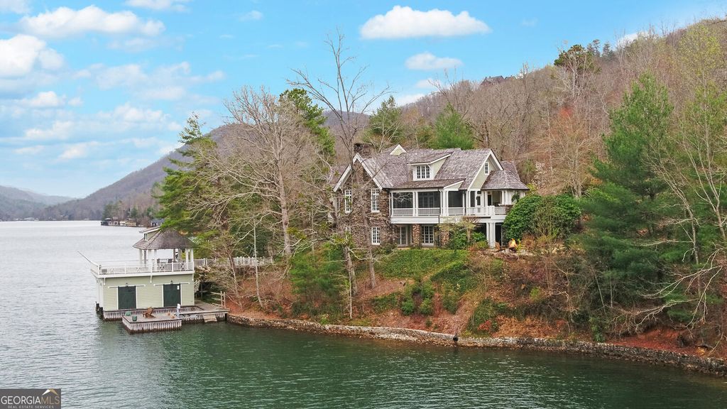 1810 Murray Cove Road, Tiger, GA 30576