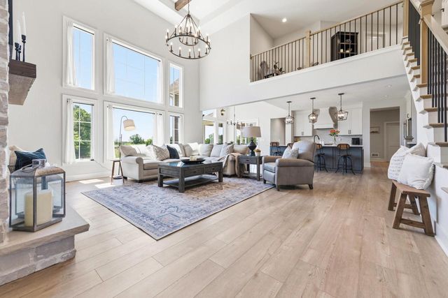 10009 W Farmdale Estates COURT, Mequon, WI 53097