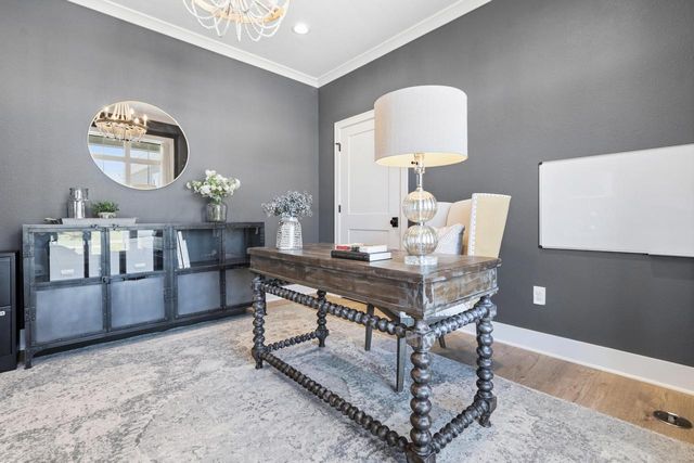 10009 W Farmdale Estates COURT, Mequon, WI 53097