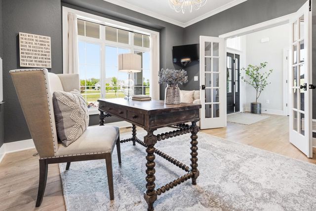 10009 W Farmdale Estates COURT, Mequon, WI 53097
