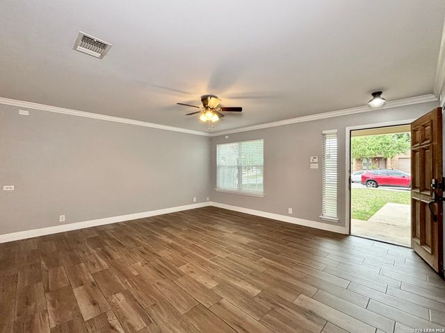 10627 N Shaenridge, San Antonio, TX 78254