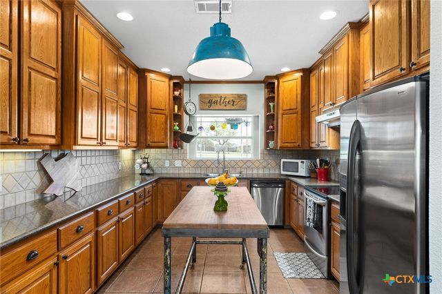 690-A County Road 4707, Kempner, TX 76539