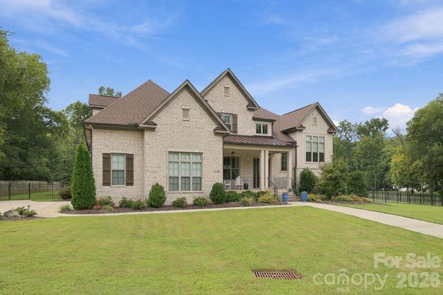3948 Carmel Acres Drive, Charlotte, NC 28226