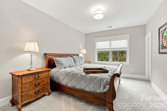 3948 Carmel Acres Drive, Charlotte, NC 28226