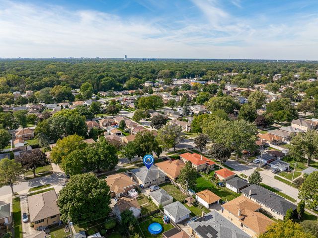 937 Robinhood Lane, La Grange Park, IL 60526
