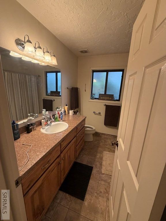 Image 26 of property listing at 801-803 S Skyline Drive, Idaho Falls, ID 83402