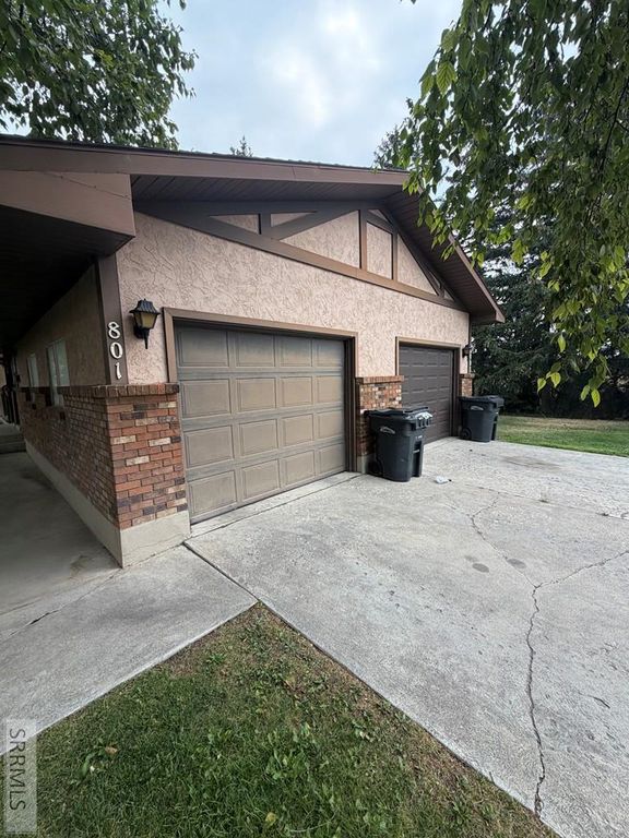 Image 29 of property listing at 801-803 S Skyline Drive, Idaho Falls, ID 83402