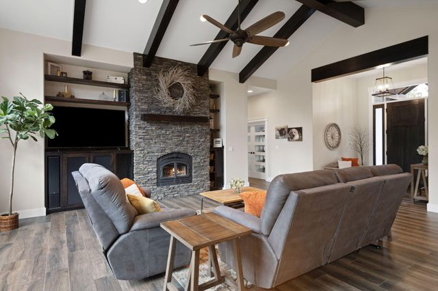 16055 Foothill Lane, Sisters, OR 97759