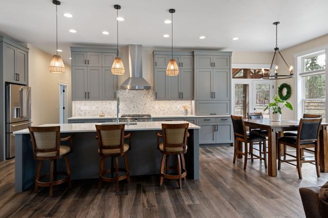 16055 Foothill Lane, Sisters, OR 97759