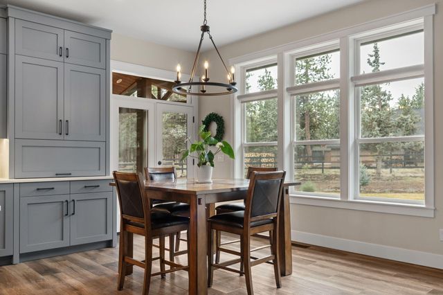 16055 Foothill Lane, Sisters, OR 97759