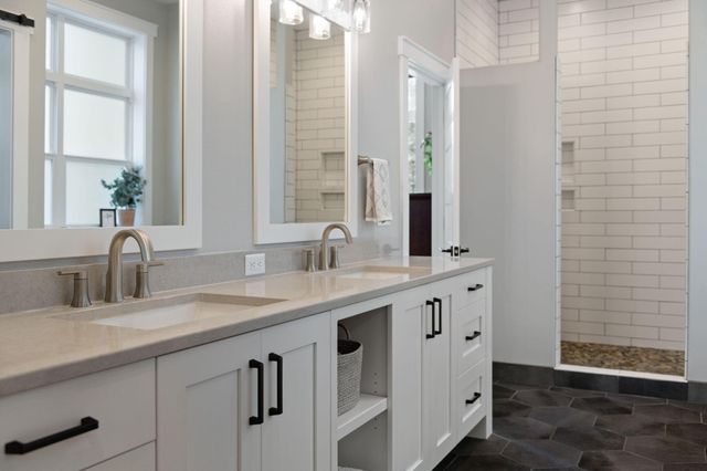 16055 Foothill Lane, Sisters, OR 97759