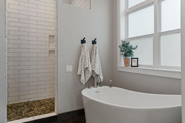 16055 Foothill Lane, Sisters, OR 97759