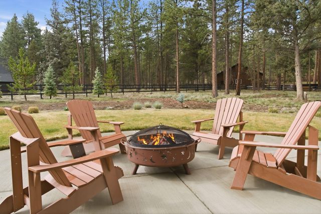 16055 Foothill Lane, Sisters, OR 97759