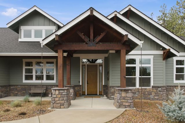 16055 Foothill Lane, Sisters, OR 97759