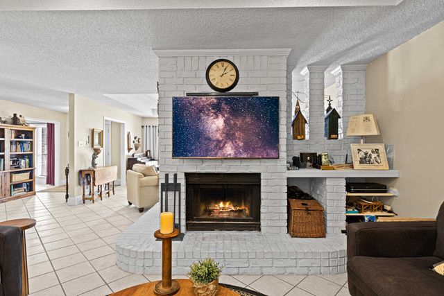 320 Tealwood, Longview, TX 75605
