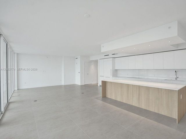 407 N Riverside 402, Pompano Beach, FL 33062