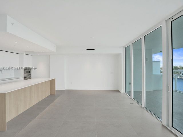 407 N Riverside 402, Pompano Beach, FL 33062