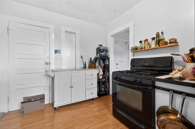 633 7TH AVENUE N, St Petersburg, FL 33701