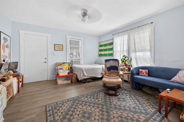 633 7TH AVENUE N, St Petersburg, FL 33701