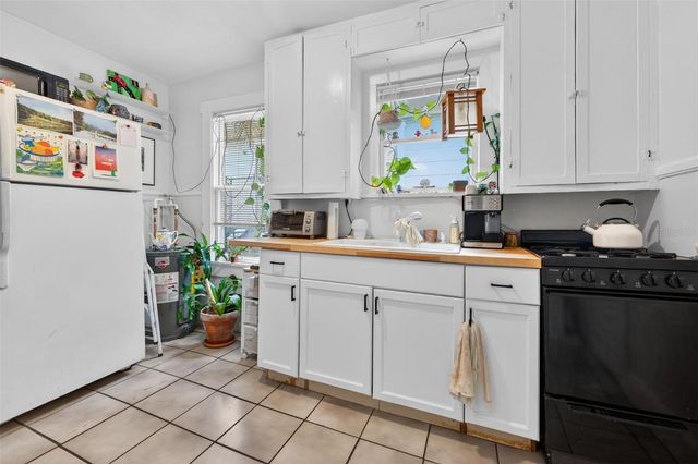 633 7TH AVENUE N, St Petersburg, FL 33701