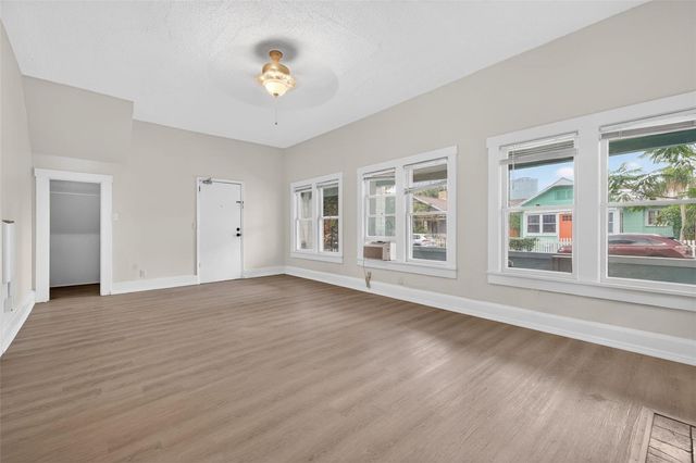 633 7TH AVENUE N, St Petersburg, FL 33701