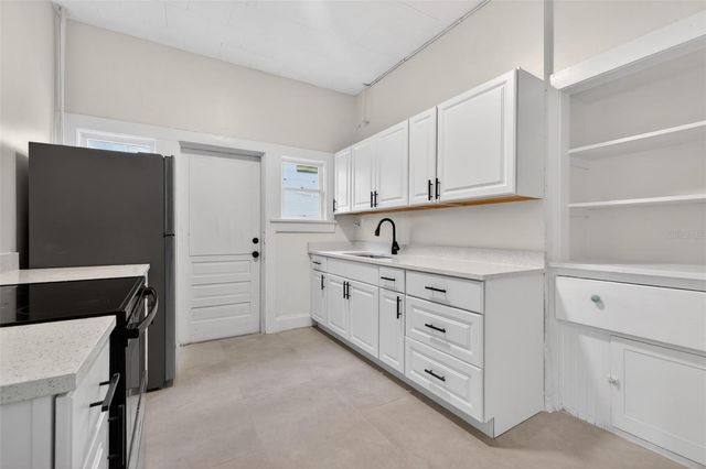 633 7TH AVENUE N, St Petersburg, FL 33701
