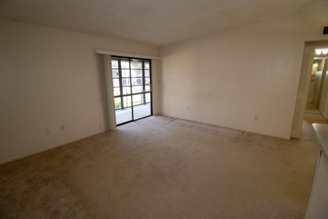 7745 Ashmont Cir 207, Tamarac, FL 33321