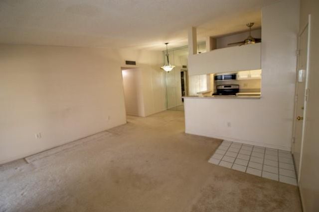 7745 Ashmont Cir 207, Tamarac, FL 33321