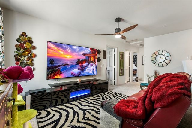 674 Hummingbird, San Jacinto, CA 92583