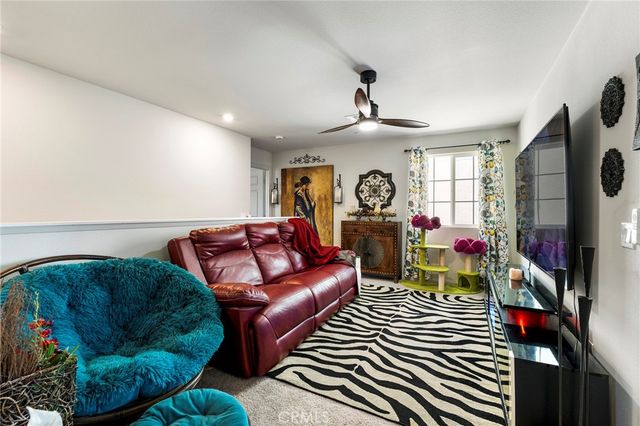 674 Hummingbird, San Jacinto, CA 92583