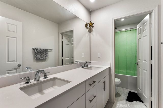 674 Hummingbird, San Jacinto, CA 92583