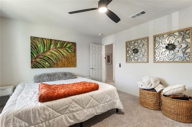674 Hummingbird, San Jacinto, CA 92583