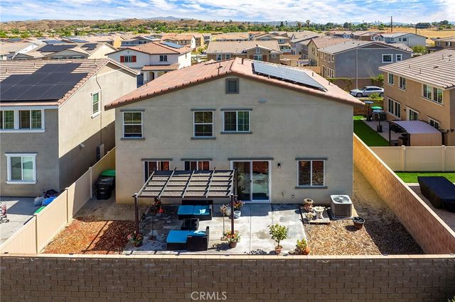 674 Hummingbird, San Jacinto, CA 92583