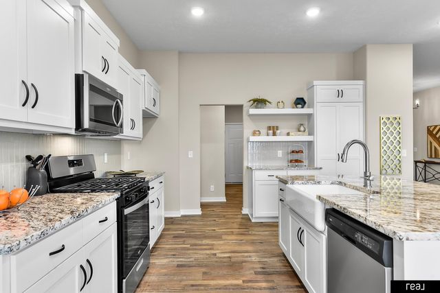 12501 Quail Drive, Bellevue, NE 68123