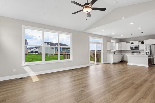 2612 NW Reinhart Drive, Ankeny, IA 50023