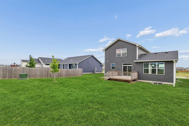 2612 NW Reinhart Drive, Ankeny, IA 50023