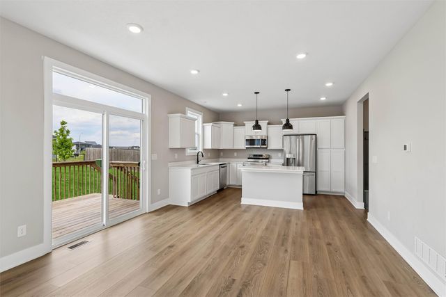 2612 NW Reinhart Drive, Ankeny, IA 50023