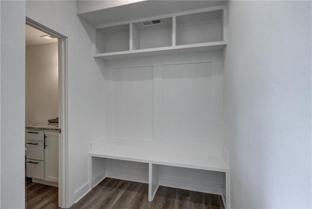 1816 Silverback Way, Pittsburg, KS 66762