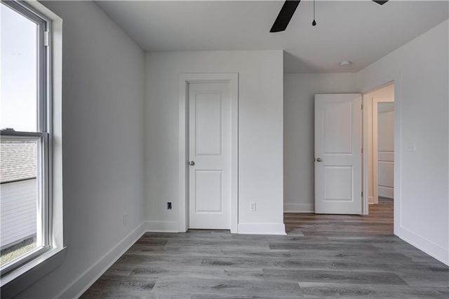 1816 Silverback Way, Pittsburg, KS 66762