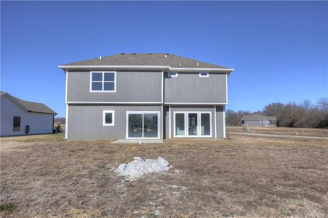 1816 Silverback Way, Pittsburg, KS 66762