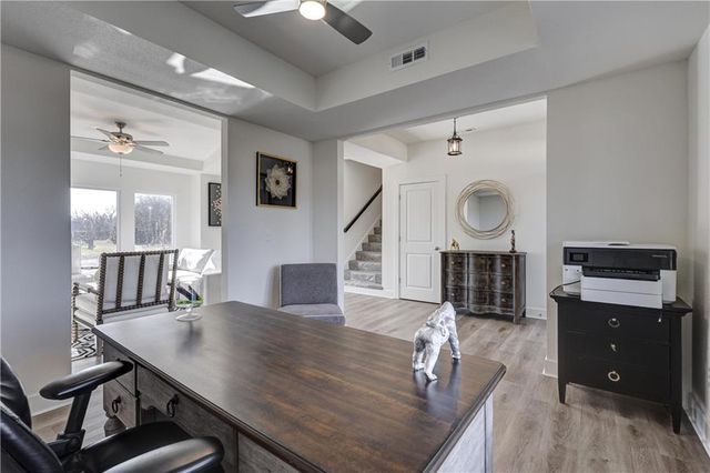 1816 Silverback Way, Pittsburg, KS 66762