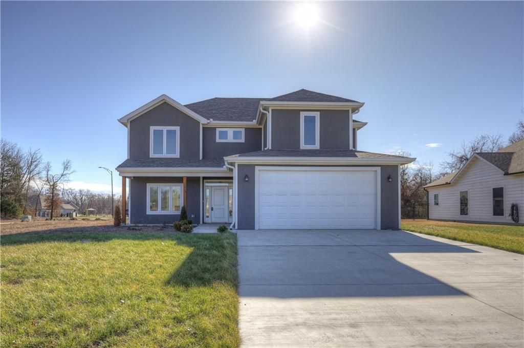 1816 Silverback Way, Pittsburg, KS 66762