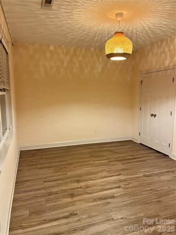 3840 Sofley Road, Charlotte, NC 28206