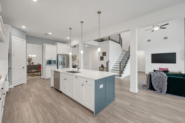 1067 Lakemont Bend Lane, Pinehurst, TX 77362