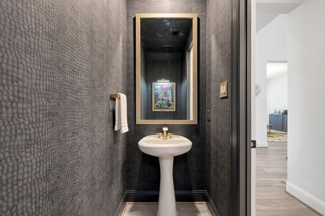 1067 Lakemont Bend Lane, Pinehurst, TX 77362