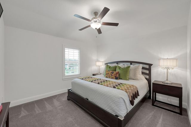 1067 Lakemont Bend Lane, Pinehurst, TX 77362