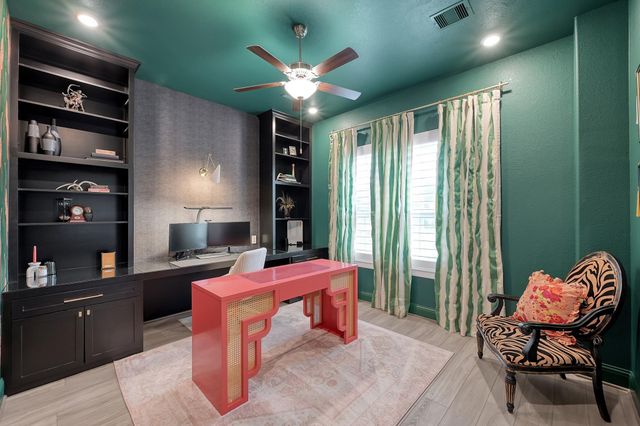 1067 Lakemont Bend Lane, Pinehurst, TX 77362