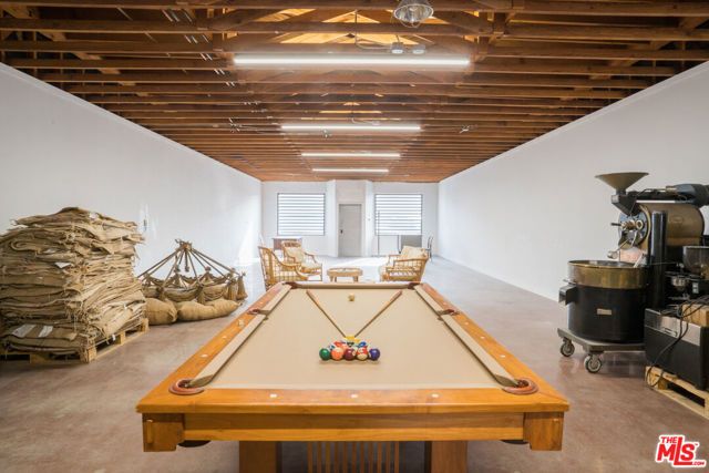 1529 W Pacific Coast Highway, Long Beach, CA 90810